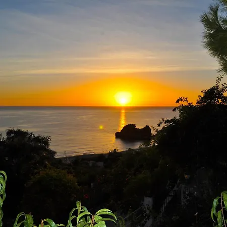 Large By The Pool - Beach, Corfu Apartament Pelekas