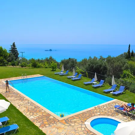 Large By The Pool - Beach, Corfu Lägenhet